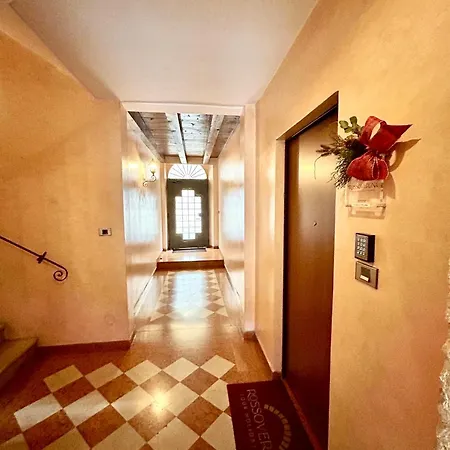 公寓 Rosso Suite-free Parking *