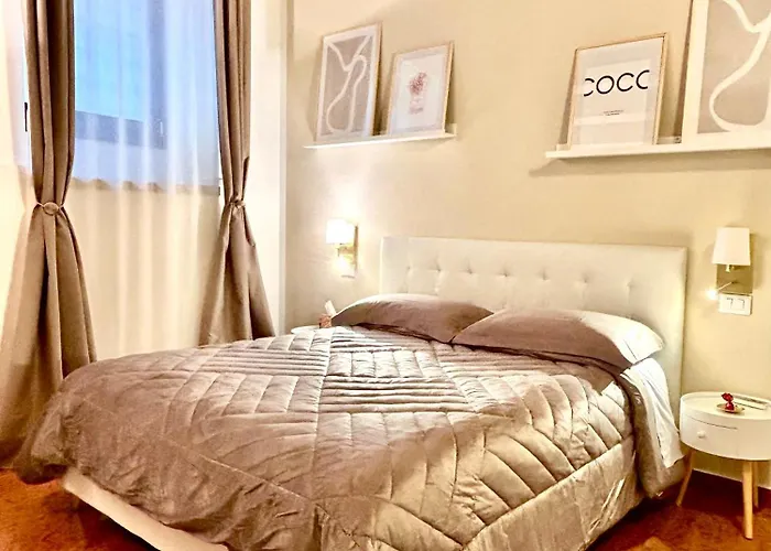 Rosso Suite-free Parking Verona