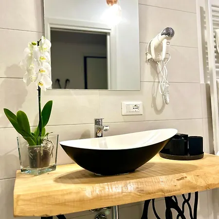 Rosso Suite-free Parking Lägenhet Verona